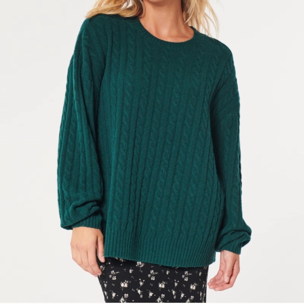 Hollister oversized sweater